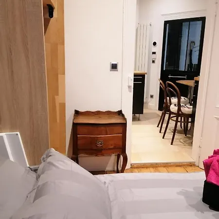 Appartement A La Tour Des Rohan Strasbourg