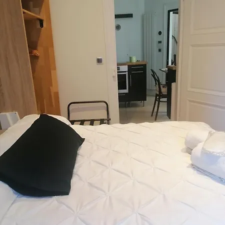 A La Tour Des Rohan Apartment