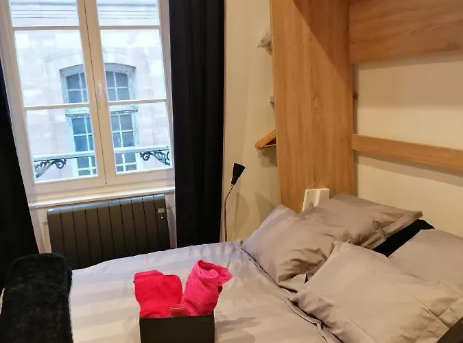 A La Tour Des Rohan Daire Strazburg
