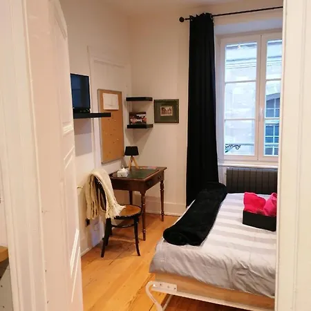 A La Tour Des Rohan Daire Strazburg