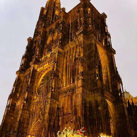 A La Tour Des Rohan Daire